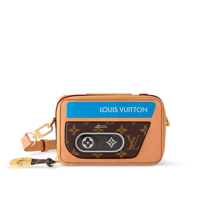 Louis Vuitton - Baladeur Wearable Wallet Bag M14062