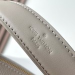 Louis Vuitton Side Trunk BB Handbag M23915 M25072 in Off-White and Light Brown – Premium Leather Replica