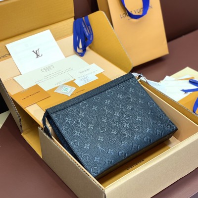 Louis Vuitton - M61692 Pochette Voyage Clutch in Embossed Black Cowhide Leather