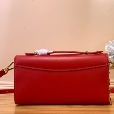 Louis Vuitton - Wallet On Chain Capucines Bag M12405 Red