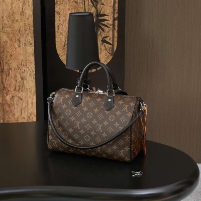 Louis Vuitton - M12243 Premium Edition Handbag with Italian A-Grade Leather and Steel Hardware
