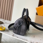 Louis Vuitton Keepall Bandoulière 25 M14919 black cowhide leather bag with metal hardware