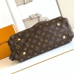 Louis Vuitton Montaigne BB Monogram canvas handbag with shoulder strap