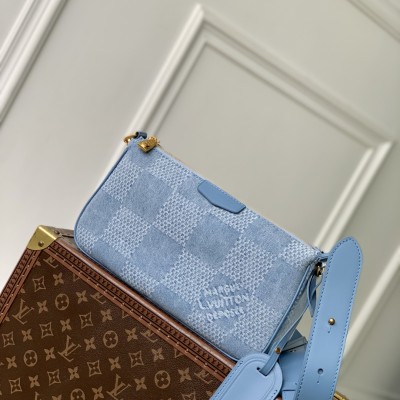Louis Vuitton - Pochette Accessoire XL N00204 Damier Denim 3D Cotton Canvas