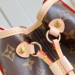 Louis Vuitton Neverfull Small Tote Bag M46979 in Monogram Canvas with Leather Trim