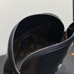 Louis Vuitton Pochette Cosmétique Black Lambskin Makeup Bag M15206 / M15205