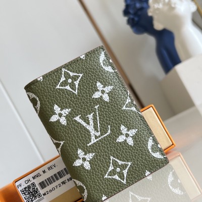 Louis Vuitton - M26072 Brushed Monogram Leather Pocket Wallet – Gold / Gross Green