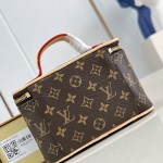 Louis Vuitton M83079 Nice Beauty Pouch – Monogram Canvas with VVN Handles & Vuittonite Lining
