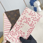 Louis Vuitton M42265 Nice Cosmetic Bag in Premium Italian Leather with Hidden Zipper Pocket
