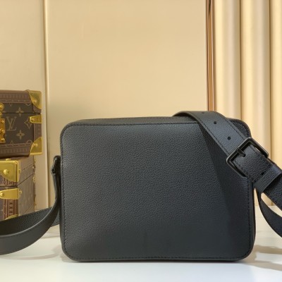 Louis Vuitton - Boarding Messenger Bag M15265 Black Business