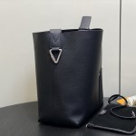 Louis Vuitton Verso Hobo Bag Black LV Touch Leather