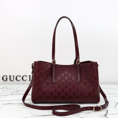 Gucci - 815214 Red Embossed Leather Shoulder Bag 