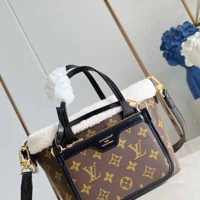 Louis Vuitton - Neverfull Bandoulière Inside Out BB Handbag