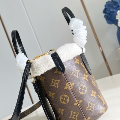 Louis Vuitton - Neverfull Bandoulière Inside Out BB Handbag