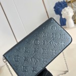 Louis Vuitton Pochette Félicie Chain Bag with snap button closure and detachable pockets