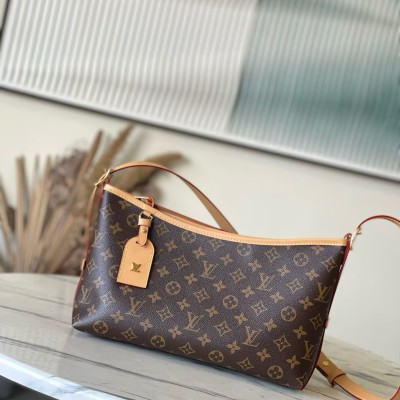 Louis Vuitton - M28101 CarryAll EastWest Monogram Handbag
