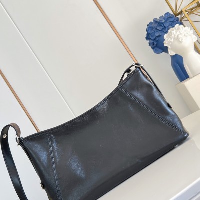 Louis Vuitton - M28160 Vibe Carryall East West Soft Lambskin Monogram Bag