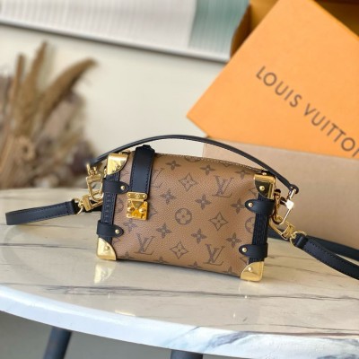 Louis Vuitton - Cruise 2023 Mini Bag Yellow Flower M47139