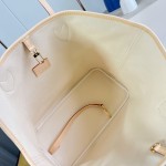 Louis Vuitton M27839 Neverwoof Medium Pet Carrier in White Monogram Multicolore Canvas