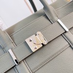 Louis Vuitton Georges Tote Bag M23153 in Cuir Millésime grained leather