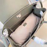 Louis Vuitton Georges Tote Bag M23153 in Cuir Millésime grained leather