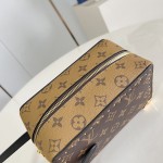 Louis Vuitton Locker Dopp Kit M29313 Monogram Canvas Toiletry Bag with Metal Corner Protectors