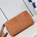 Louis Vuitton Speedy P9 Bandoulière 25 Monogram leather handbag N89119 with polished metal hardware and lambskin lining