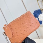 Louis Vuitton Speedy P9 Bandoulière 25 Monogram leather handbag N89119 with polished metal hardware and lambskin lining