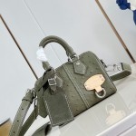 Louis Vuitton Speedy P9 Bandoulière 18 ostrich embossed leather handbag N89151 with polished metal hardware and lambskin lining