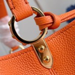 Louis Vuitton Capucines Souple Large M26259 smooth leather handbag with top handles and removable shoulder strap