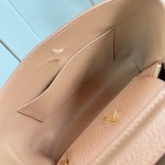 Louis Vuitton Capucines Souple Large M26259 smooth leather handbag with top handles and removable shoulder strap