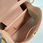 Louis Vuitton Capucines Souple Large M26259 smooth leather handbag with top handles and removable shoulder strap