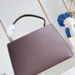 Louis Vuitton Capucines Souple Large M26259 smooth leather handbag with top handles and removable shoulder strap