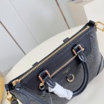 Louis Vuitton Skyline PM Handbag in Monogram Empreinte Leather with Gold Hardware and Front Zip Pocket