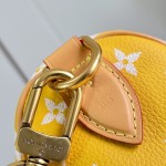 Louis Vuitton Speedy P9 Bandoulière 20 glossy cowhide leather handbag M28186 in yellow and bright red with rolled handles and adjustable shoulder strap