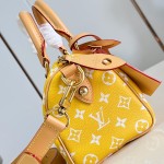 Louis Vuitton Speedy P9 Bandoulière 20 glossy cowhide leather handbag M28186 in yellow and bright red with rolled handles and adjustable shoulder strap