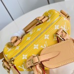 Louis Vuitton Speedy P9 Bandoulière 20 glossy cowhide leather handbag M28186 in yellow and bright red with rolled handles and adjustable shoulder strap