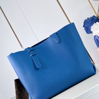 Louis Vuitton - Low Key Cabas MM M25341 Sky Blue Leather Tote Bag