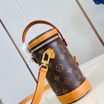 Louis Vuitton Watering Can M27563 Monogram canvas handbag with top handle and detachable shoulder strap