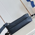 Louis Vuitton Nil M27999 soft leather bag with adjustable shoulder strap and LV Blason jacquard lining