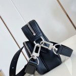 Louis Vuitton Nil M27999 soft leather bag with adjustable shoulder strap and LV Blason jacquard lining