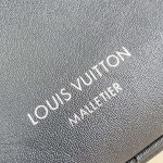 Louis Vuitton Nil M27999 soft leather bag with adjustable shoulder strap and LV Blason jacquard lining
