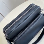 Louis Vuitton Nil M27999 soft leather bag with adjustable shoulder strap and LV Blason jacquard lining