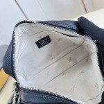 Louis Vuitton Nil M27999 soft leather bag with adjustable shoulder strap and LV Blason jacquard lining