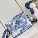  Louis Vuitton Nil M28606 Damoflage coated canvas crossbody bag with camouflage Damier pattern, detachable top handle, and adjustable wide strap