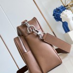 Louis Vuitton Nil M27999 soft leather bag with adjustable shoulder strap and LV Blason jacquard lining