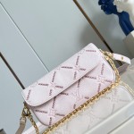  Louis Vuitton Wallet On Chain Ivy M29502 Monogram Empreinte Couture Leather Bag with Removable Gold Chain and Leather Strap