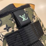 Louis Vuitton-style Takashi Murakami M95783 camouflage Monogram tote bag with spacious interior