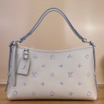 Louis Vuitton-style CarryAll East-West M2A369 white Monogram Empreinte XL bag with purple gradient interior