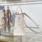 Louis Vuitton OnTheGo PM M29976 premium fabric small tote handbag with durable metal hardware